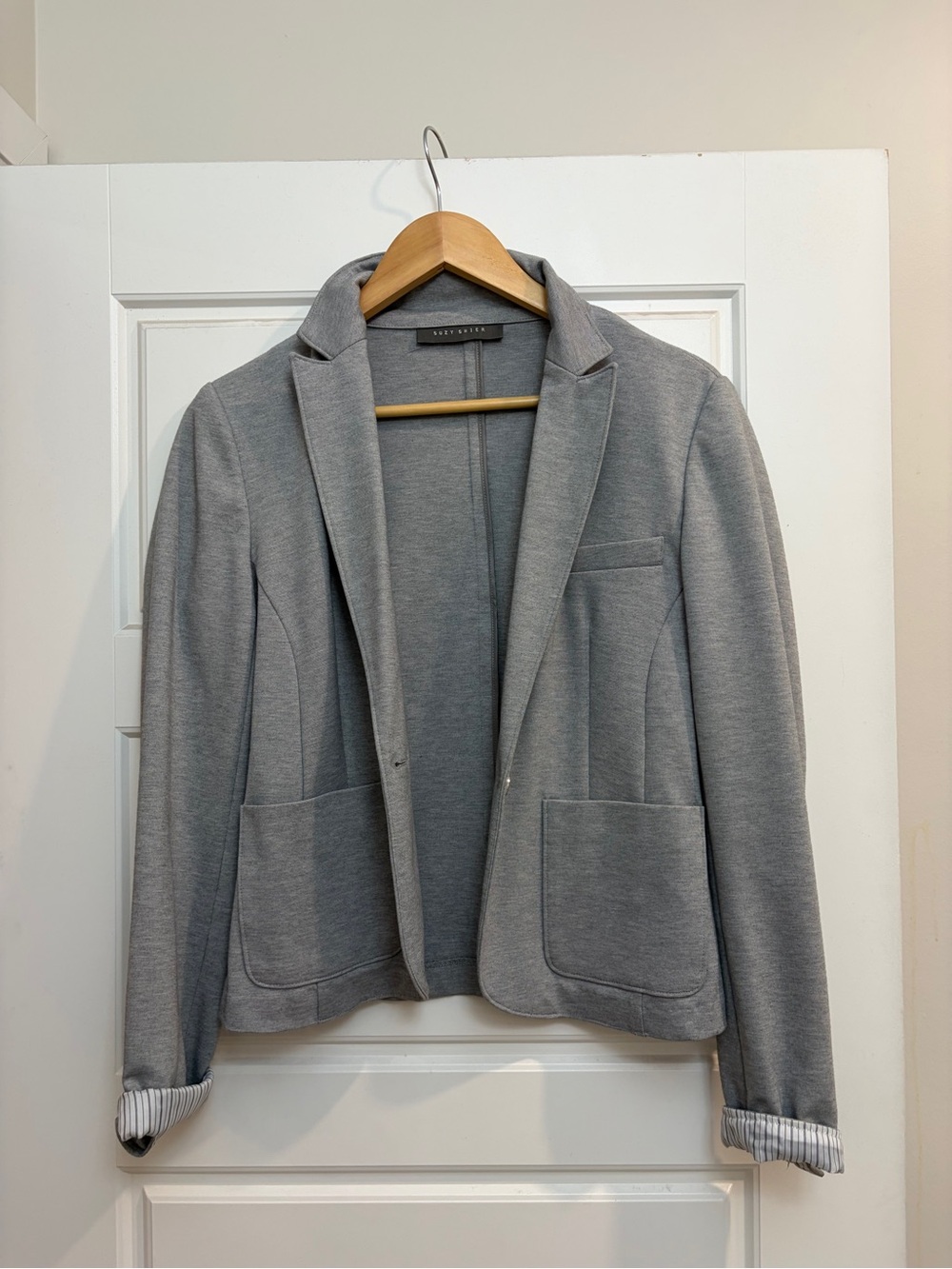 Suzy Shier Light Gray Knit Blazer